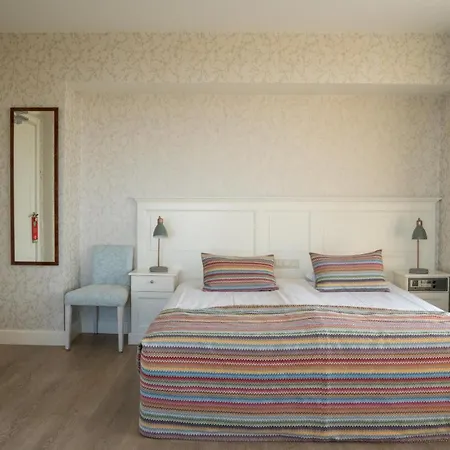 Strandhotel Nassau-bergen Hotel